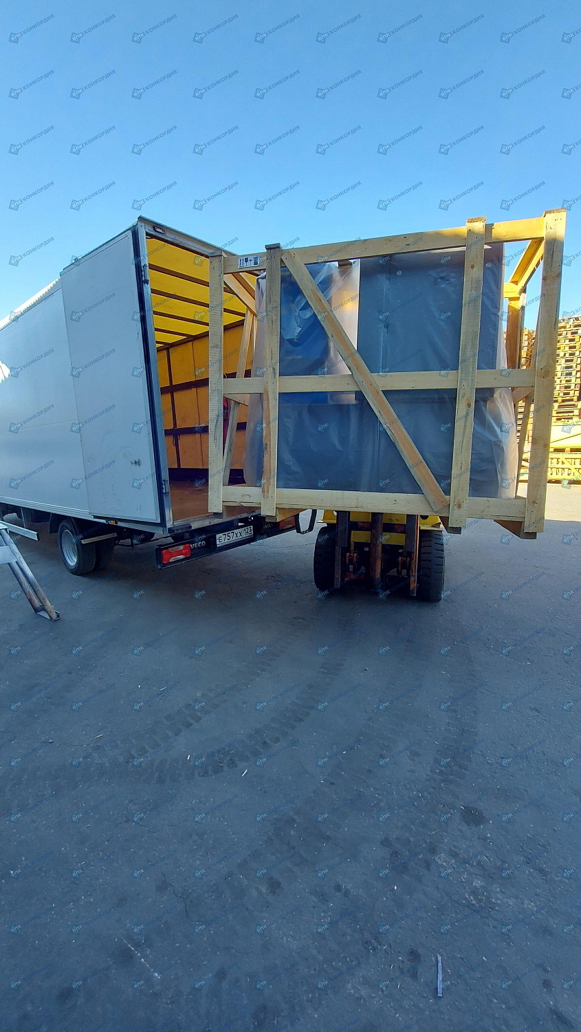 Отгрузка винтового компрессора ZAMMER SKTG7,5-10-500/O в г. Краснодар